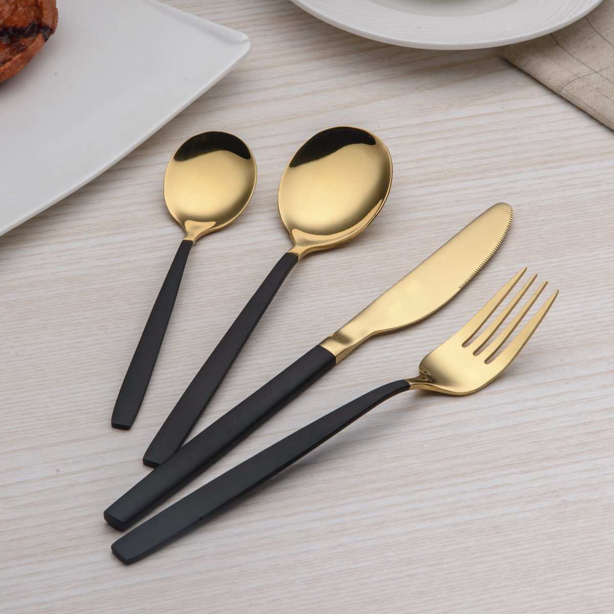 berglander-cutlery-set-besteck-24-tlg-schwarz-gold-f-r-6 image 2