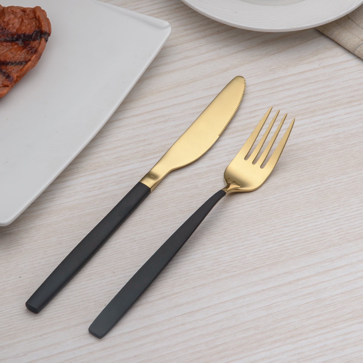 berglander-cutlery-set-besteck-24-tlg-schwarz-gold-f-r-6 image 4